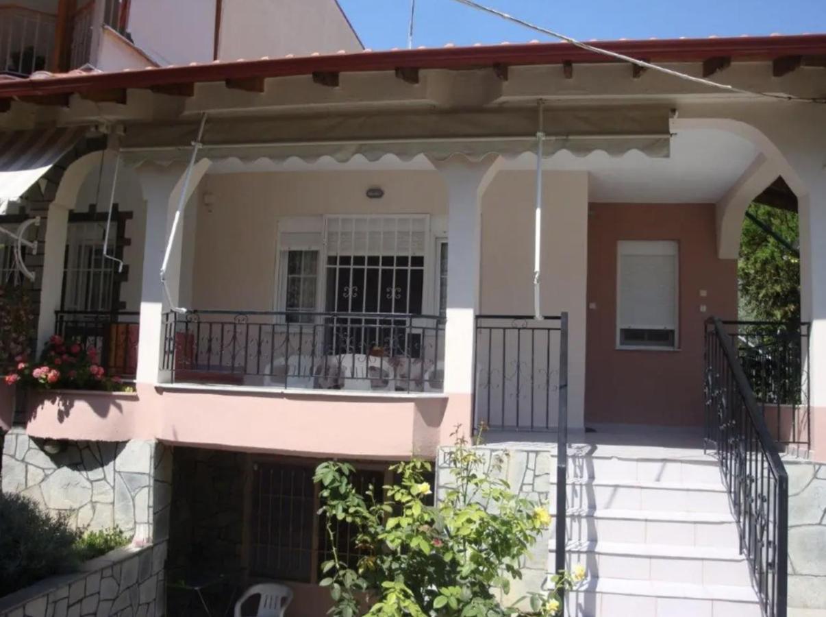 Georgia Apartment Офриніо Екстер'єр фото